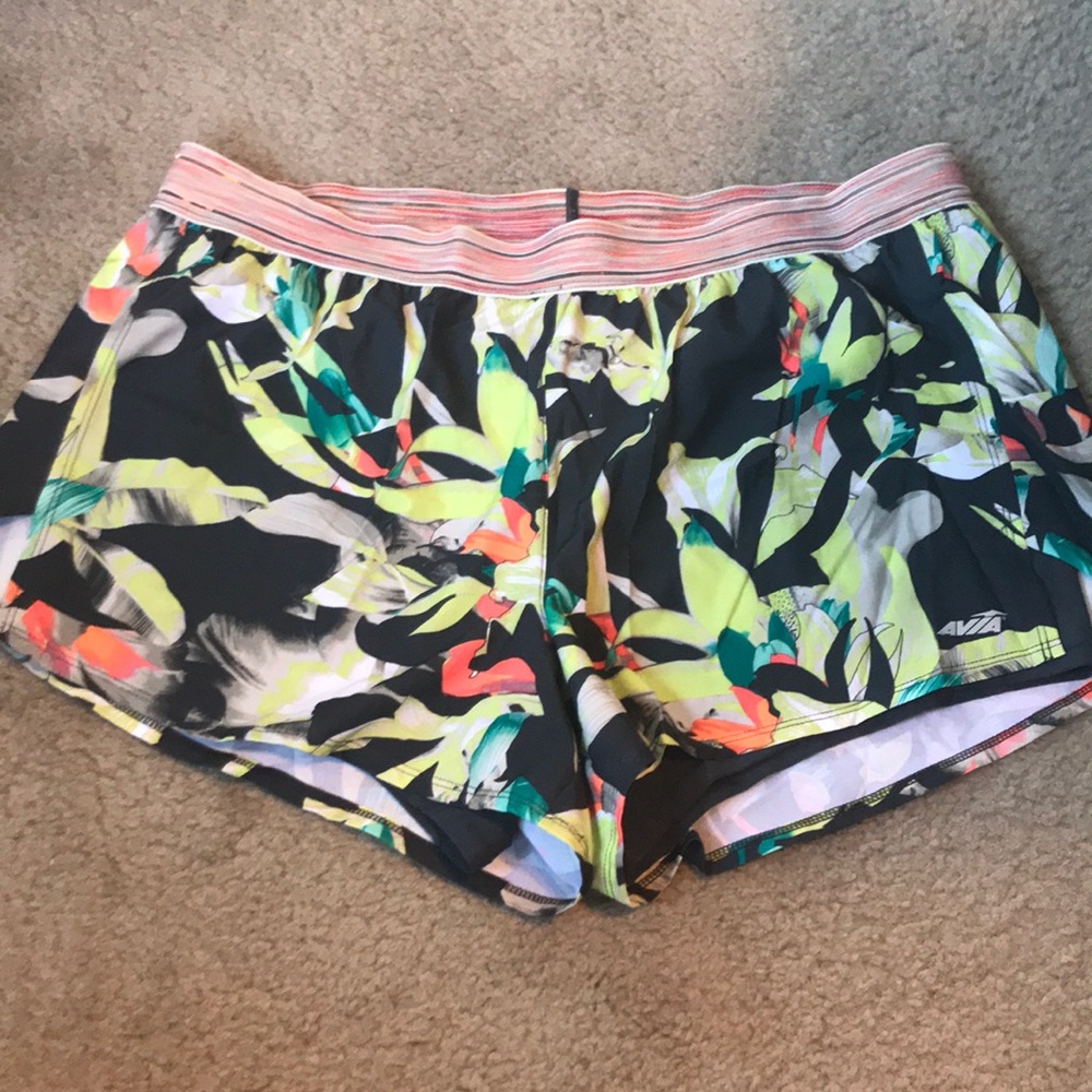 Fully lined running shorts - tropical print